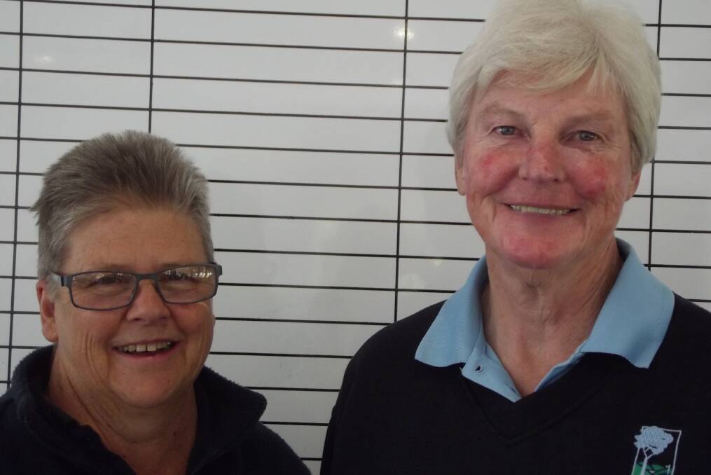 ON COURSE: Women golfers Katie Graham and Lyn Prowse.