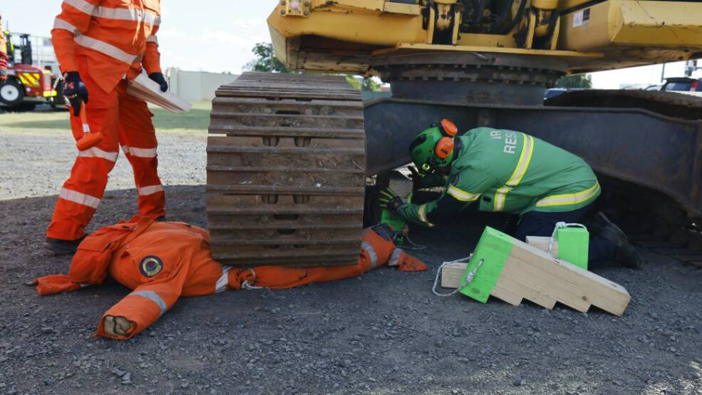 VRA Western team saving a 'patient' from under an excavator