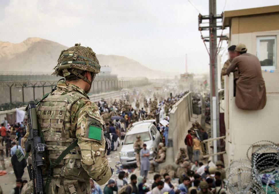 The documentary series Extraction tells the gripping true story of British soldiers trying to get people out of Afghanistan before the Taliban takes over again. 