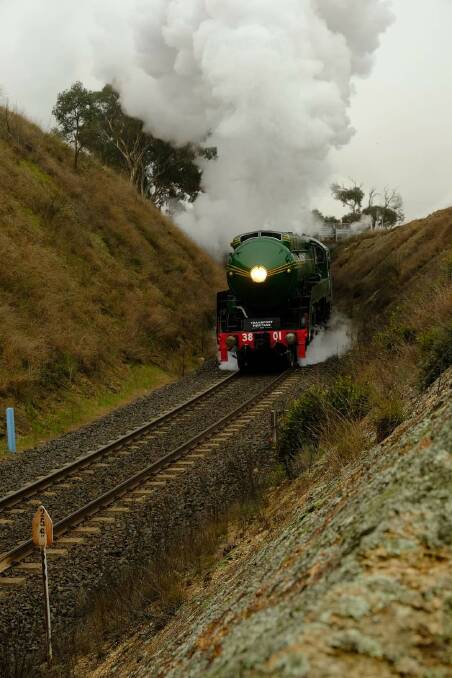 AROUND THE BEND: A reader sent me a photo of the retro steam train "online".