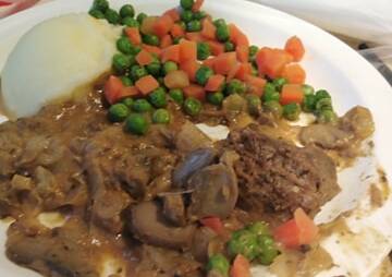NO THANKS: The beef stroganoff and vegetables served to a 15-month-old girl at Bathurst Hospital on Monday night.