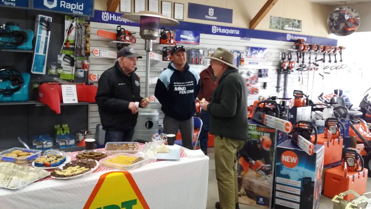 CATCH-UP: Rockley Larnach, Mitch  Duffy and John Bestwick joined a good roll-up of district identities who enjoyed the hospitality of AgriWest Bathurst. Photo: SUPPLIED