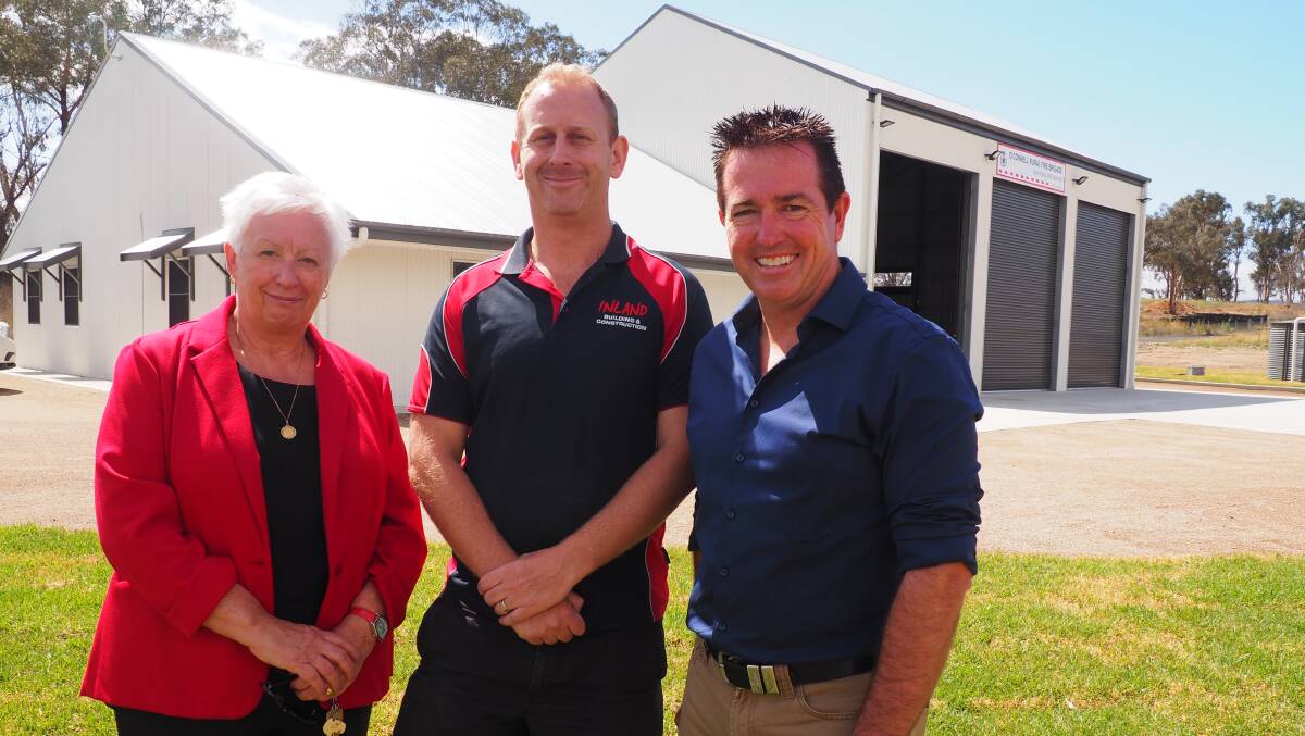 NEW FACILITY: Oberon mayor Kathy Sajowitz, Stuart Pennells from Inland Building and Construction and Member for Bathurst Paul Toole inspecting the O’Connell headquarters.