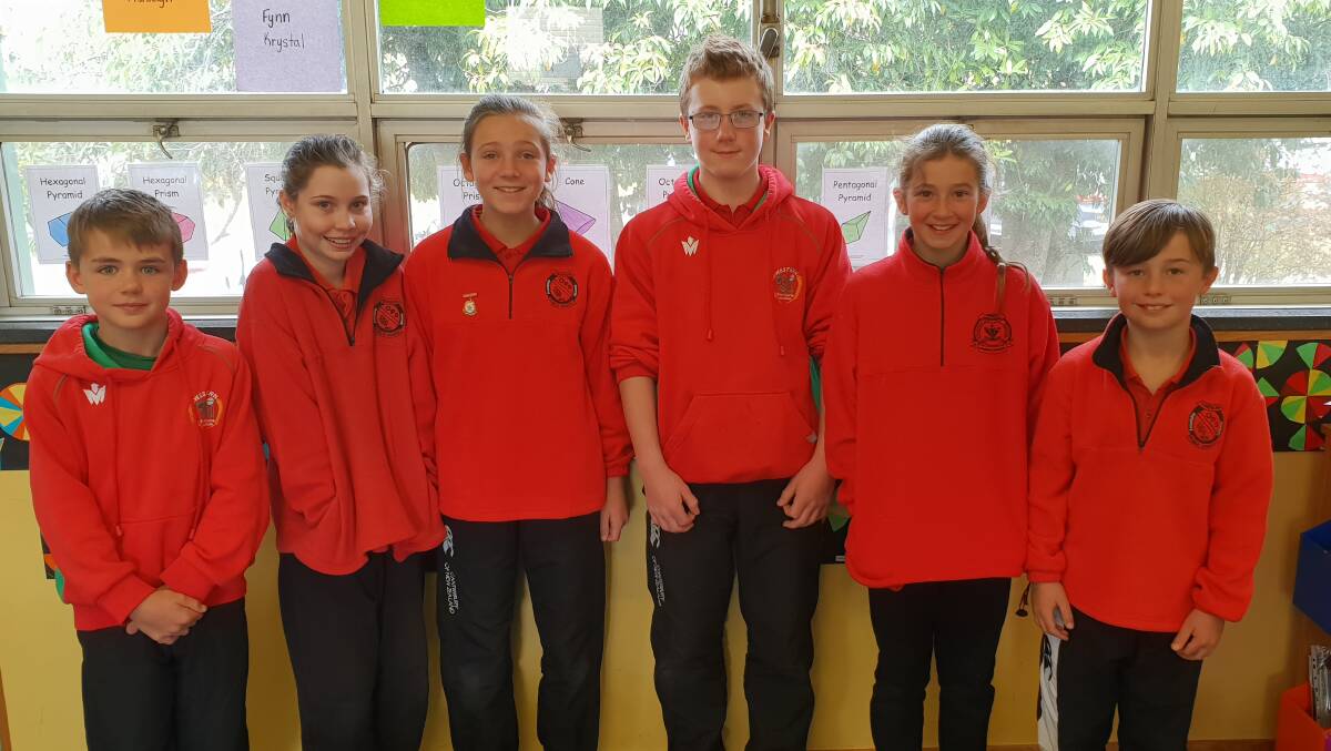 RUNNERS: Six Oberon Public students competed at the Bathurst District Cross Country to make it to the Western Region Cross Country Carnival.