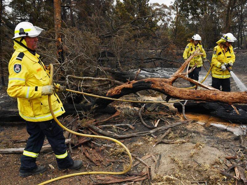 Firefighters are expecting tough weather conditions on Saturday , ahead of a cool, rainy change.