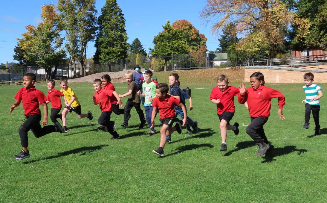 Oberon Public Students enjoying their cross country event. Picture: Supplied
